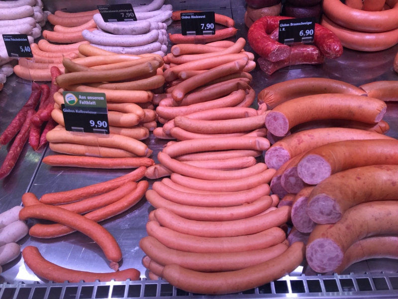 charcuterie-TENDE-min_sausages_meat_butchery-1069321